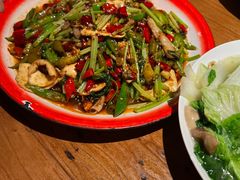 -泥糊破店小酒馆·团建聚餐(南京西路店)