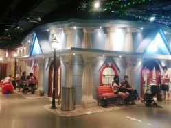 -点点梦想城(鑫苑都汇店)