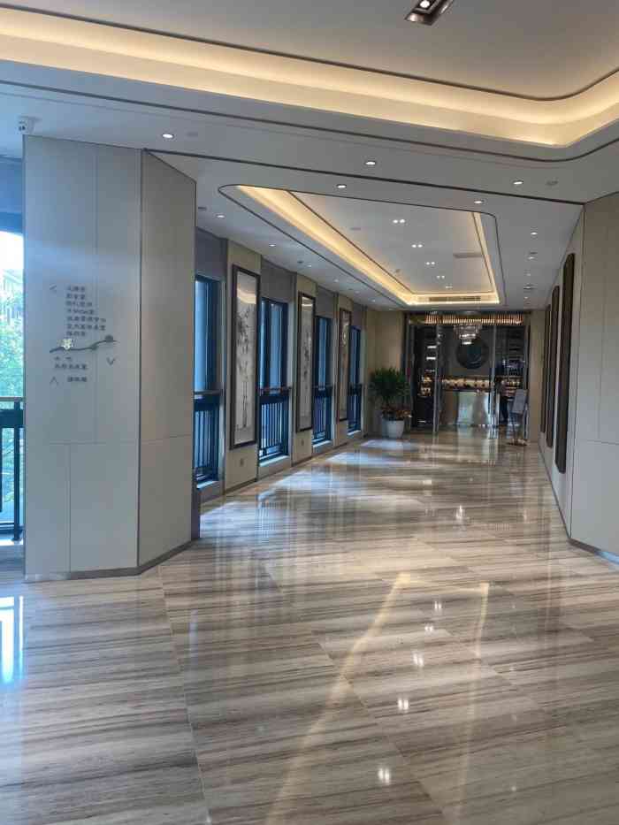 银城君颐东方国际康养社区-"朋友说,我住养老院了,一个月13000,.