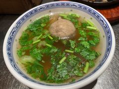 -潮界(LU·ONE凯德晶萃广场店)