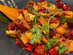 -风光老灶麻辣香锅(大成路翠微百货店)