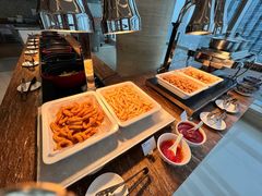 自助取餐区-湖景知味西餐厅•自助餐• 轻食(南京金茂威斯汀大酒店)