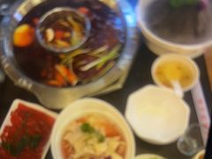 -山城年华老火锅(玉林店)