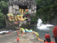 -罗田大别山峡谷漂流