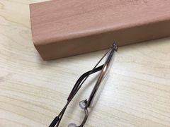 -MiRi眼镜连锁·蔡司·尼康控优点合作店(莘庄店)