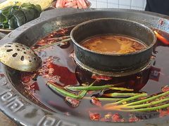 -黄潇洒老火锅(九眼桥宏济巷店)