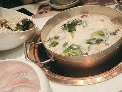 -洪氏嗨捞·猪肚鸡火锅(阳光天地店)