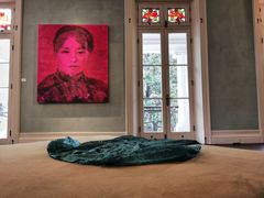 -Nathalie Djurberg与Hans Berg“牛皮纸包裹的月亮”-Prada荣宅当季展览