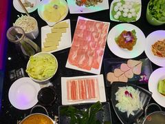 -唯爱KTV聚会餐厅(仙林东城汇店)