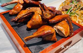 Braised Pigeon with Lingzhi Mushroom