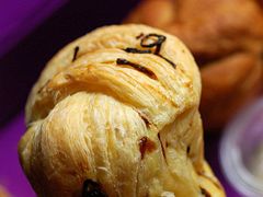 羊角花心卷-西点坊(浦东香格里拉店)