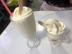 -古老冰山特色冰淇淋店(艾提尕尔店)