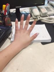 picture-孔雀手美甲美睫护理
