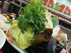 -呷哺呷哺(世贸.工三店)