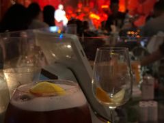 -FOUR PLAY BAR