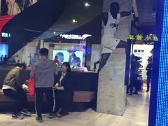 -NIKE品牌体验店(南京东路店)