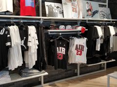 -Air Jordan(世贸天阶店)