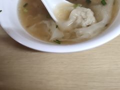 -张阿三馄饨店