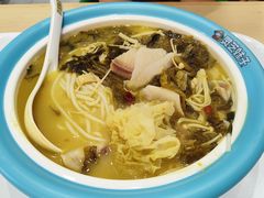 酸菜鱼米线-灵芝妹子海鲜米线(凯德和平广场店)