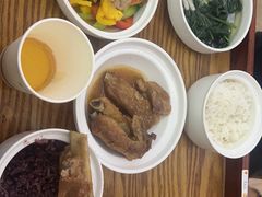 -雪梅月子中心(华侨城店)
