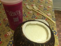 -志龙皇冠吃货椰子铺