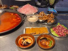 -鹿鸣山草本茶香火锅(园西路店)