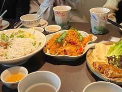 -大头虾越式风味餐厅(光明广场店)