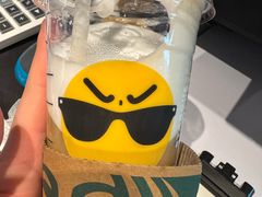 -星巴克(上海虹桥新天地二店)