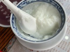 招牌传统双皮奶-周大娘牛乳(旧寨古村总店)