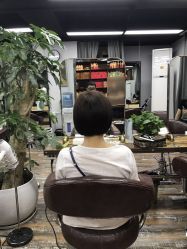-镁连社·美联社