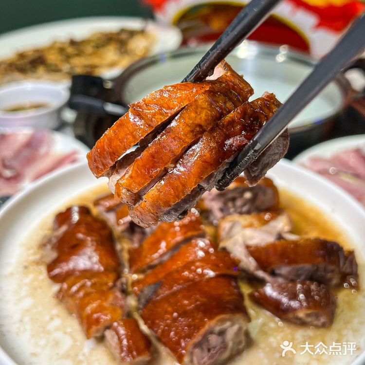 别搞钱了，来吃鱼🐟吧！🍲粤味风暴，盛宴待启！
