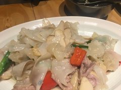 杏鲍菇竹耳爽肉片-十三式重庆江湖菜(金茂览秀城店)