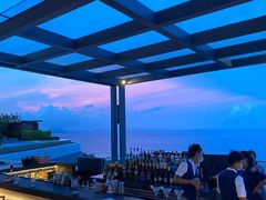 -瑰丽酒店·海吧·天际下午茶·现场DJ·天台酒吧