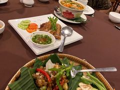 -Neary Khmer Restaurant