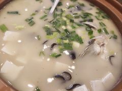 -侬佳蒸菜馆(听潮店)