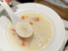 -燕庭·纯燕窝·甜品下午茶(南京西路店)