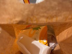 -麦当劳(世界城广场店)