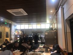 等位区-林静小吃(复兴路店)