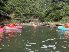 -安吉龙王山峡谷漂流