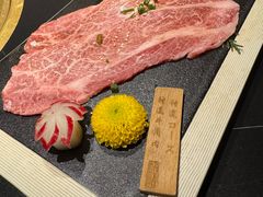 -山川小町·极番烧肉(新地假日广场店)