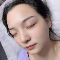 -初心纹眉洗眉·美睫专业店