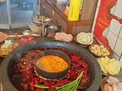 -黄潇洒老火锅(九眼桥宏济巷店)