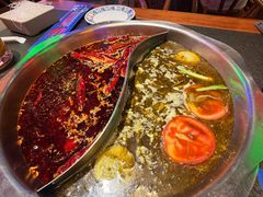 麻辣牛油老坛酸菜鸳鸯锅-来涮蜀鲜货火锅串串香(菜市口店)