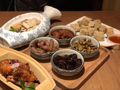咸亨臭豆腐-香园茶社·金陵小灶(老门东店)
