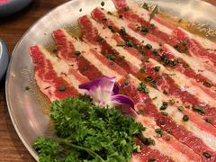 -明洞阿姨·韩式酱蟹烤肉·创意料理(三元桥店)