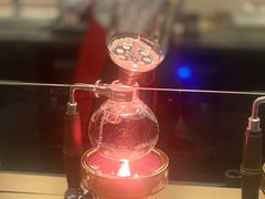 -星巴克臻选(上海虹桥新天地三店)