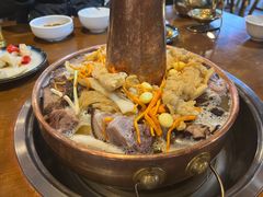 -岳记兴隆·青城腊排铜火锅(融创店)
