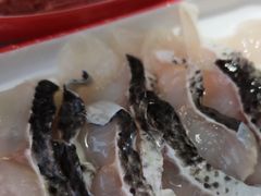 -毛辣果·贵州红酸汤牛肉火锅(西单店)