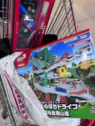 -逝水玩具折扣店