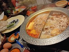 -牛YO寿喜烧·铁板烧和牛火锅自助(市府恒隆店)